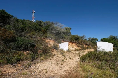Armazém para Venda em Vila Nova de Milfontes