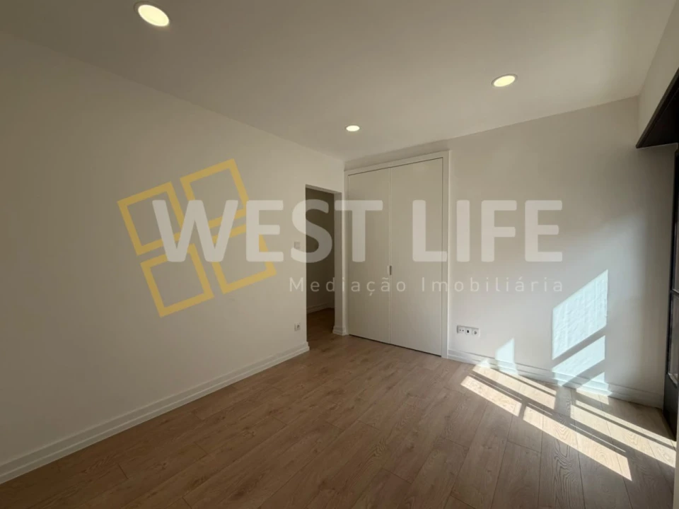 Apartamento T3 para Venda em Santa Maria, São Pedro e Matacães Foto 13