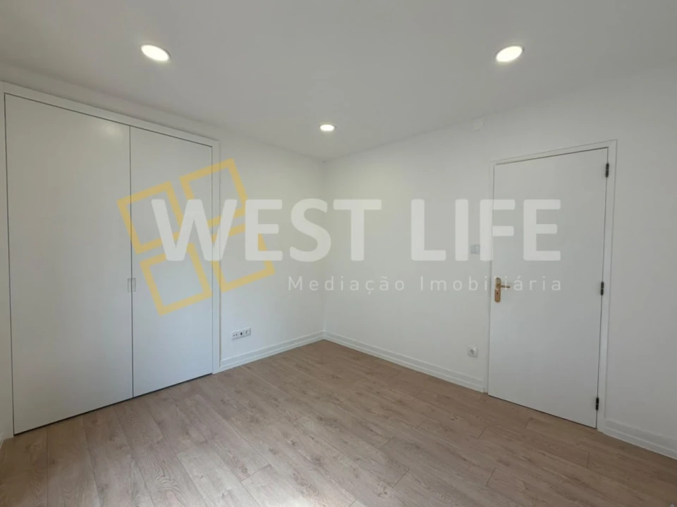 Apartamento T3 para Venda em Santa Maria, São Pedro e Matacães Foto 18