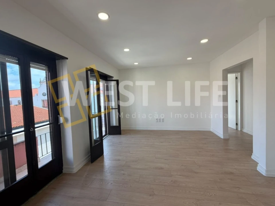 Apartamento T3 para Venda em Santa Maria, São Pedro e Matacães Foto 1