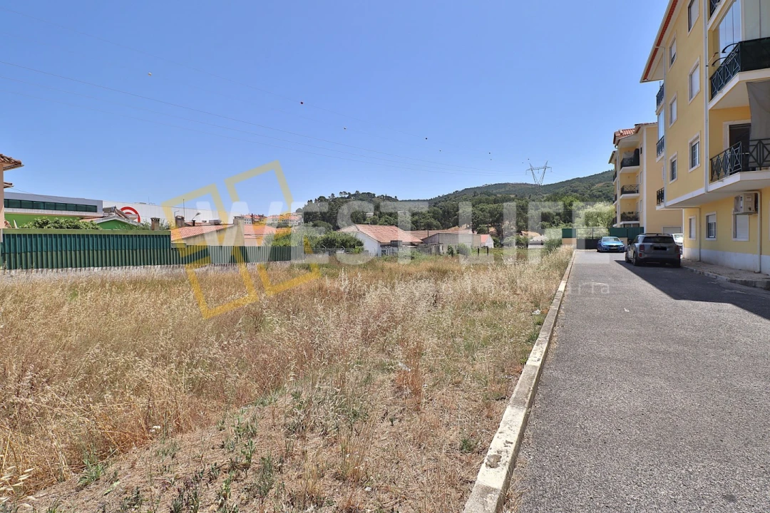 Terreno para Venda em Venda do Pinheiro e Santo Estêvão das Galés Foto 7