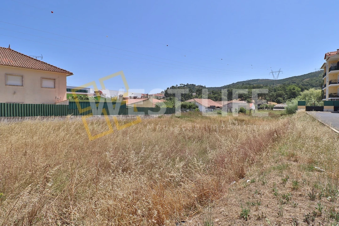 Terreno para Venda em Venda do Pinheiro e Santo Estêvão das Galés Foto 9