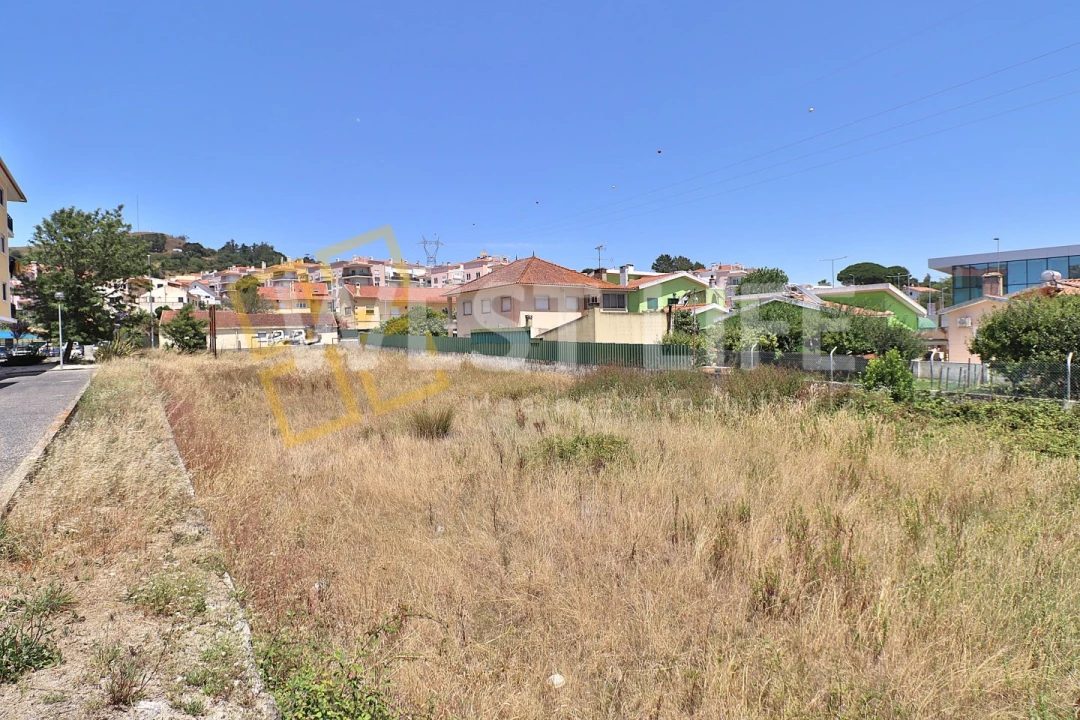 Terreno para Venda em Venda do Pinheiro e Santo Estêvão das Galés Foto 17