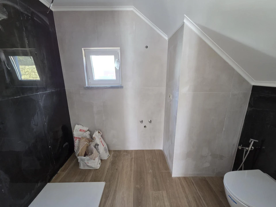 Moradia T2 para Venda em Agualva e Mira-Sintra Foto 10