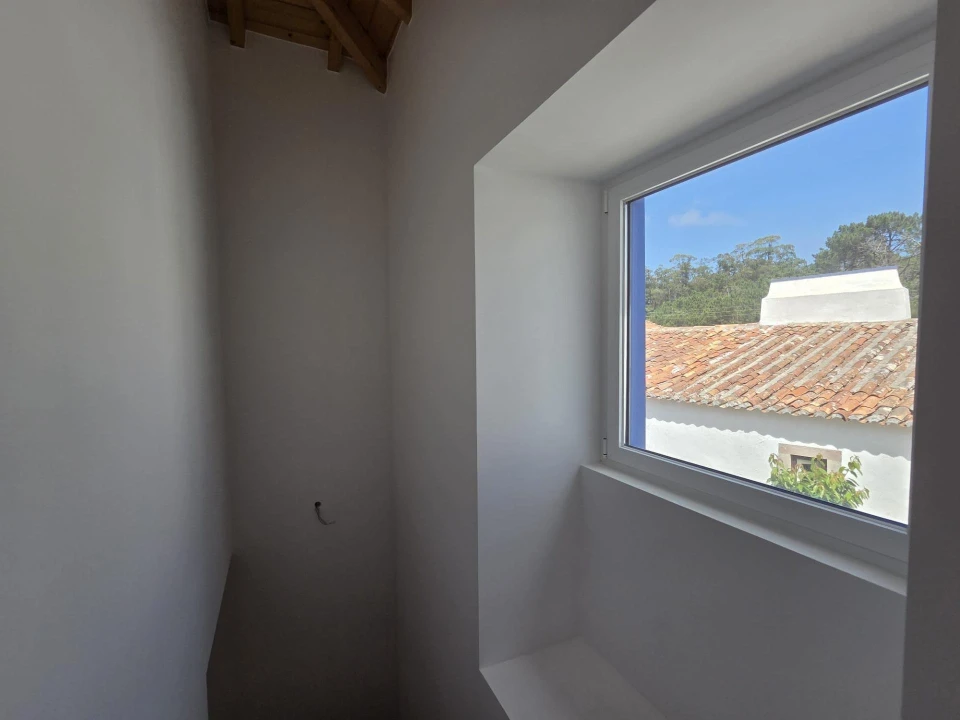 Moradia T2 para Venda em Agualva e Mira-Sintra Foto 12