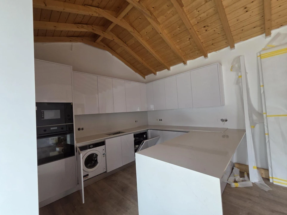 Moradia T2 para Venda em Agualva e Mira-Sintra Foto 7