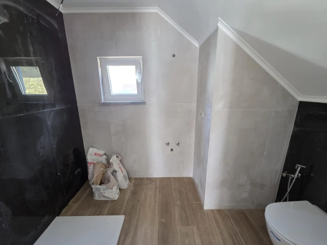 Moradia T2 para Venda em Agualva e Mira-Sintra Foto 10