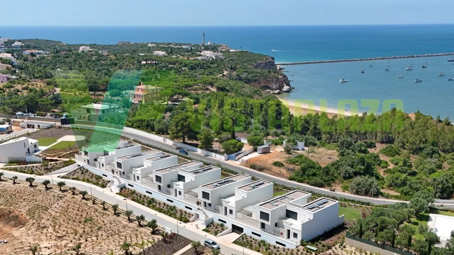 Moradia T5 para Venda em Ferragudo