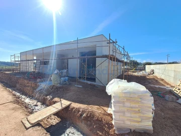 Moradia T3 para Venda em Salir de Matos
