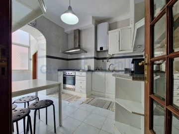 Apartamento T2 para Venda em Moscavide e Portela