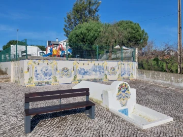 Moradia T3 para Venda em Salir de Matos