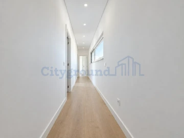 Moradia T3 para Venda em Salir de Matos