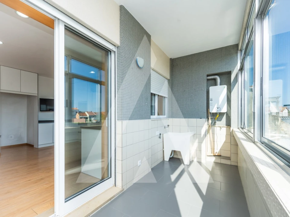 Apartamento T4 para Venda em Ovar, São João, Arada e São Vicente de Pereira Jusã Foto 8