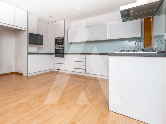 Apartamento T4 para Venda em Ovar, São João, Arada e São Vicente de Pereira Jusã Foto 4