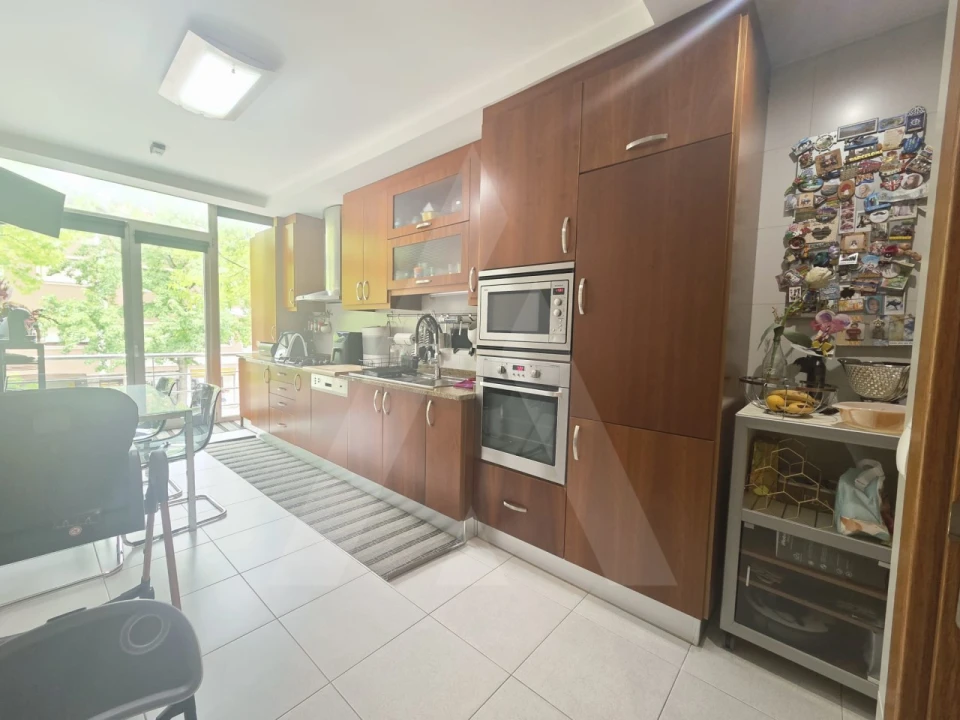 Apartamento T3 para Arrendamento em São Bernardo Foto 5