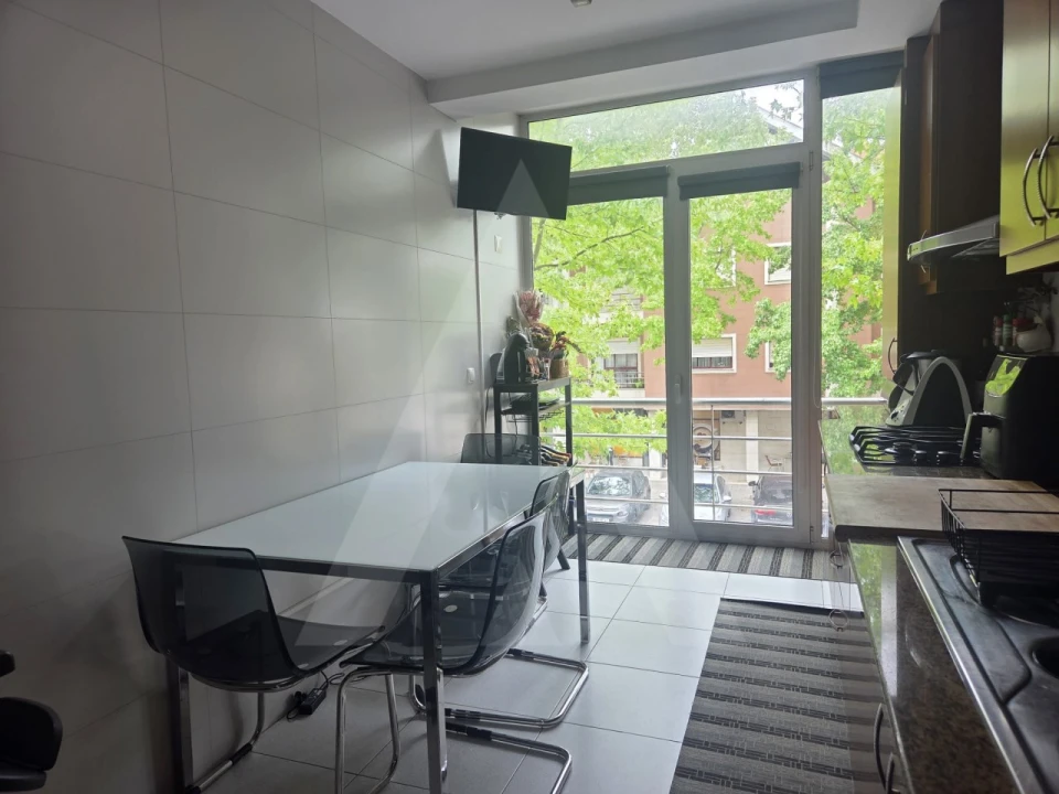 Apartamento T3 para Arrendamento em São Bernardo Foto 7