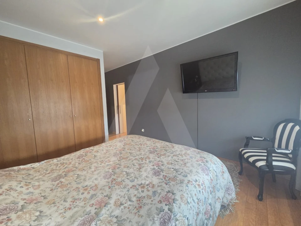 Apartamento T3 para Arrendamento em São Bernardo Foto 21