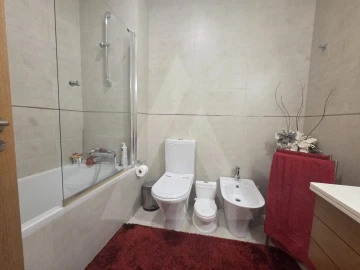 Apartamento T3 para Arrendamento em São Bernardo