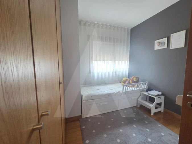 Apartamento T3 para Arrendamento em São Bernardo Foto 11