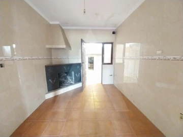 Moradia T3 para Venda em Aguada de Cima
