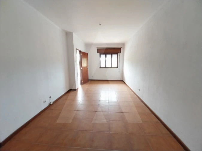 Moradia T3 para Venda em Aguada de Cima Foto 5