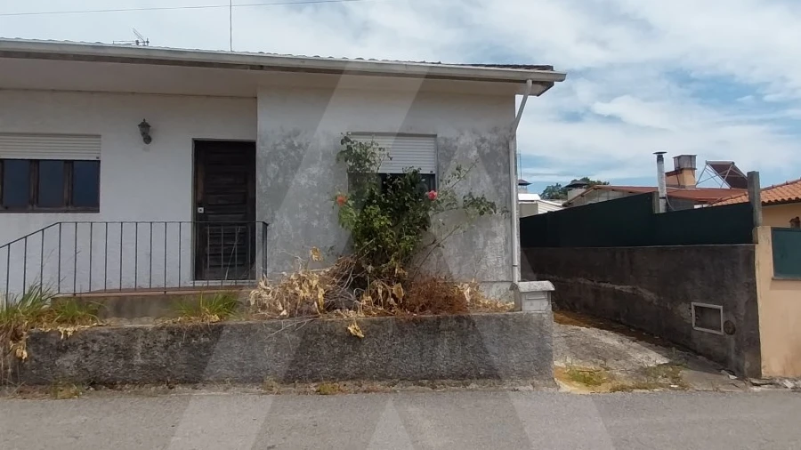 Moradia T3 para Venda em Aguada de Cima