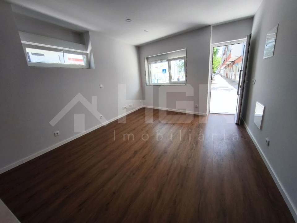 Apartamento T1 para Venda em Santo Antonio da Charneca Foto 6