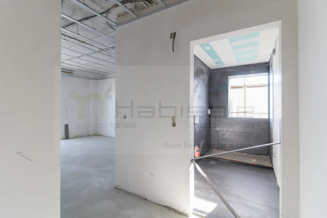 Apartamento T3 para Venda em Santo António dos Cavaleiros e Frielas Foto 17