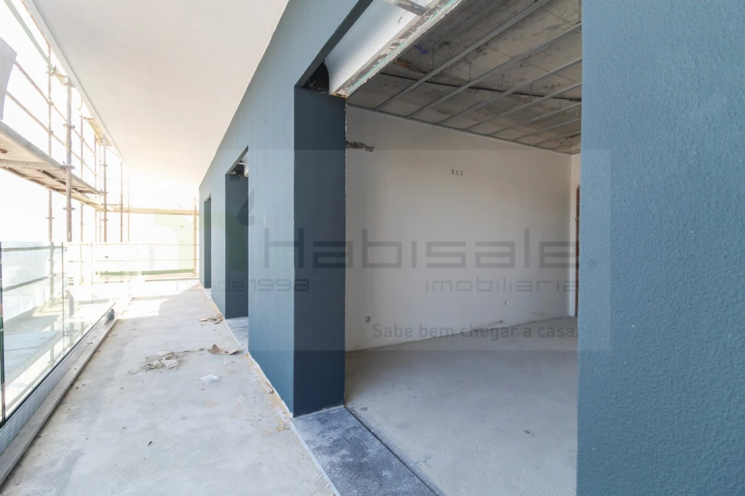 Apartamento T3 para Venda em Santo António dos Cavaleiros e Frielas Foto 21