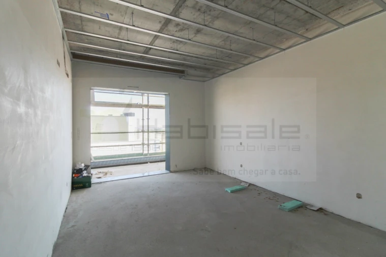Apartamento T3 para Venda em Santo António dos Cavaleiros e Frielas Foto 15