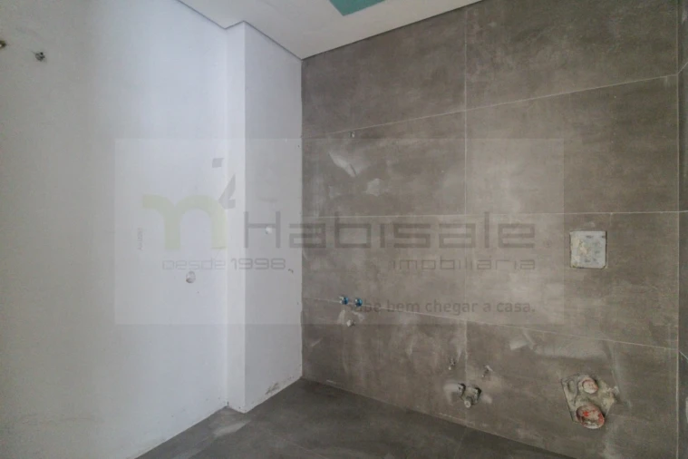 Apartamento T3 para Venda em Santo António dos Cavaleiros e Frielas Foto 15