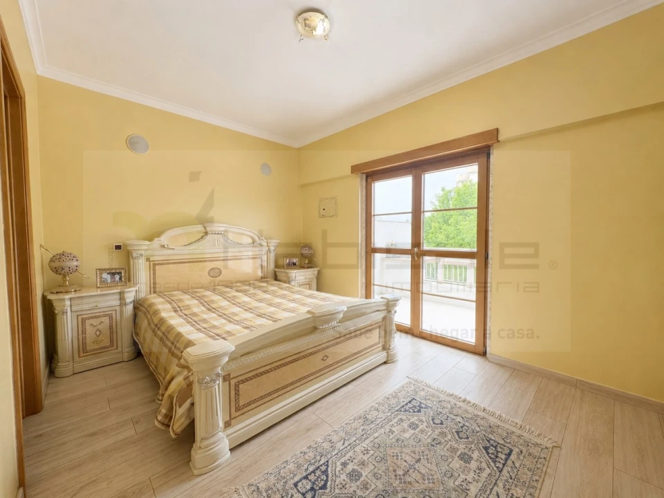 Apartamento T3 para Venda em São Domingos de Rana Foto 8