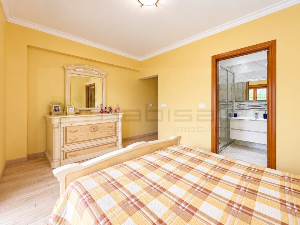 Apartamento T3 para Venda em São Domingos de Rana Foto 9