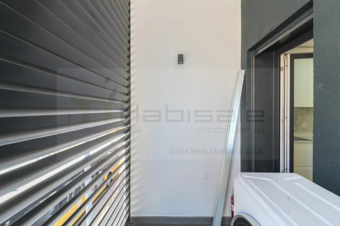 Apartamento T3 para Venda em Santo António dos Cavaleiros e Frielas Foto 20