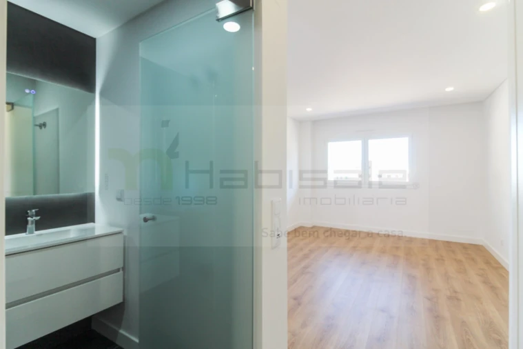 Apartamento T3 para Venda em Santo António dos Cavaleiros e Frielas Foto 15
