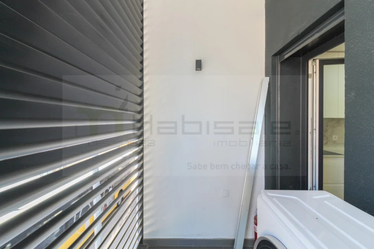 Apartamento T3 para Venda em Santo António dos Cavaleiros e Frielas Foto 20