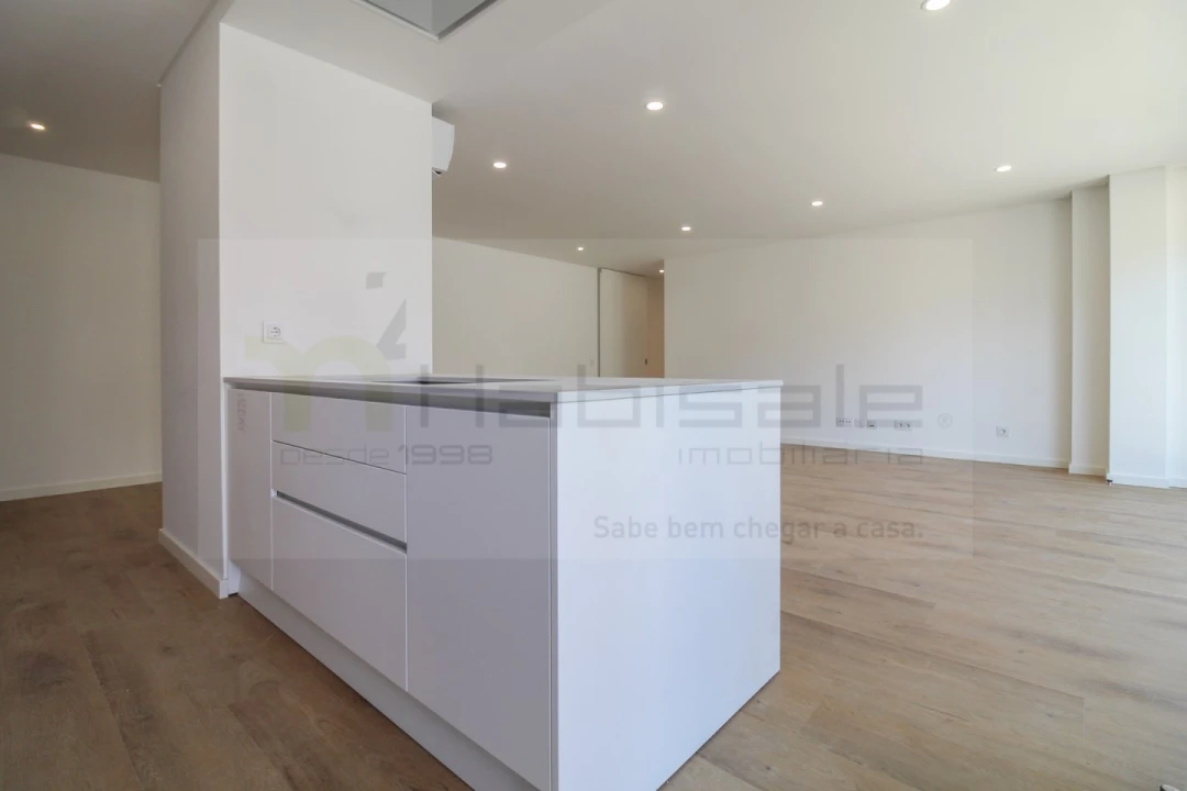 Apartamento T3 para Venda em Costa da Caparica Foto 12