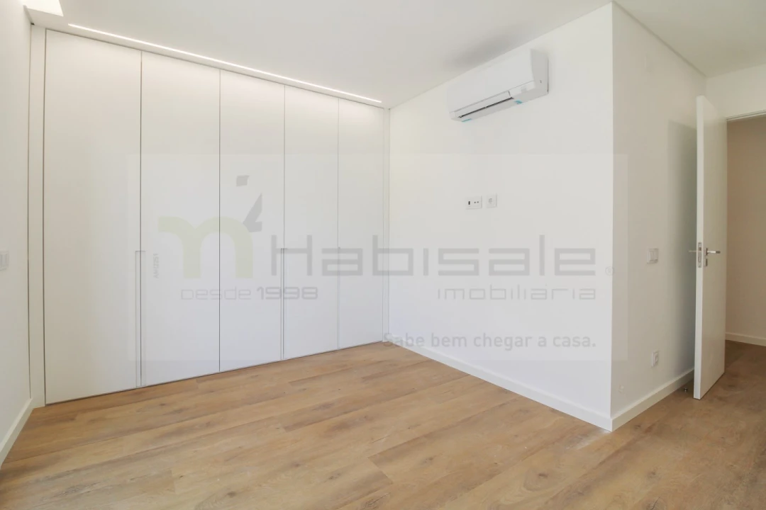 Apartamento T3 para Venda em Costa da Caparica Foto 20
