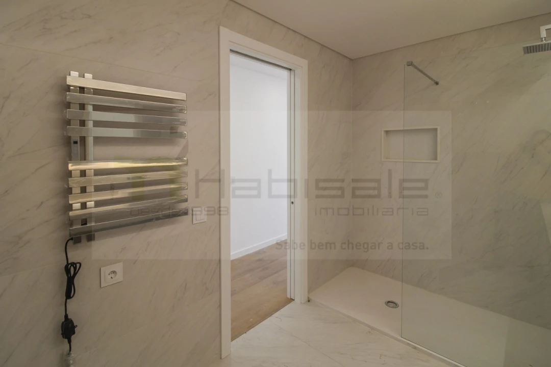 Apartamento T3 para Venda em Costa da Caparica Foto 26