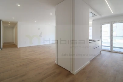 Apartamento T3 para Venda em Costa da Caparica