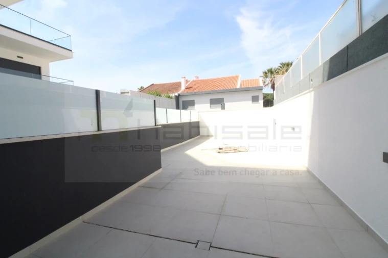 Apartamento T3 para Venda em Costa da Caparica Foto 5