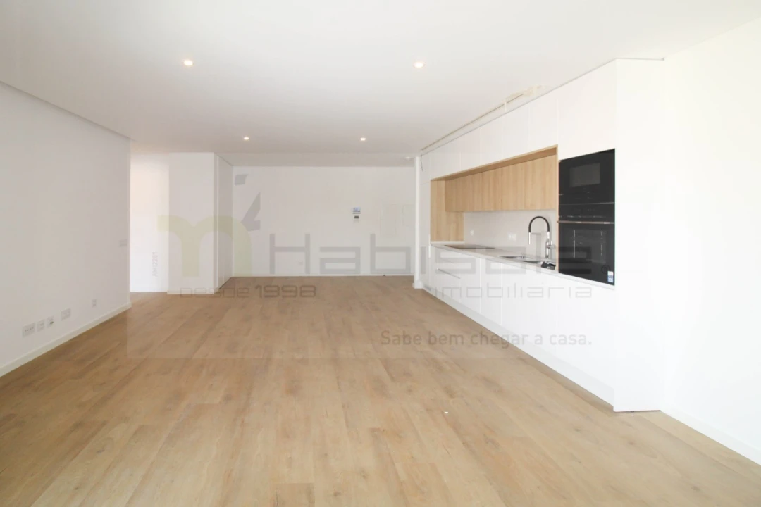 Apartamento T2 para Venda em Costa da Caparica Foto 4