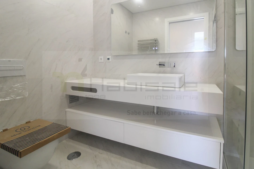 Apartamento T2 para Venda em Costa da Caparica Foto 2