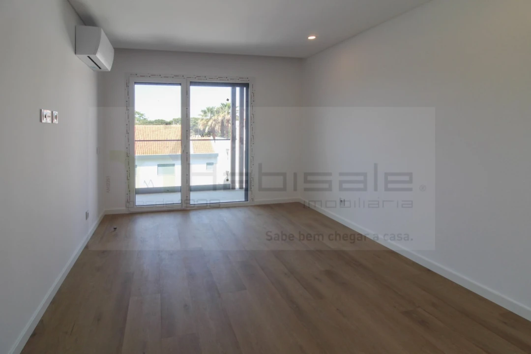 Apartamento T2 para Venda em Costa da Caparica Foto 12