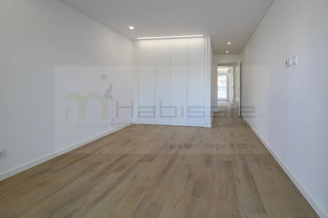 Apartamento T2 para Venda em Costa da Caparica Foto 21