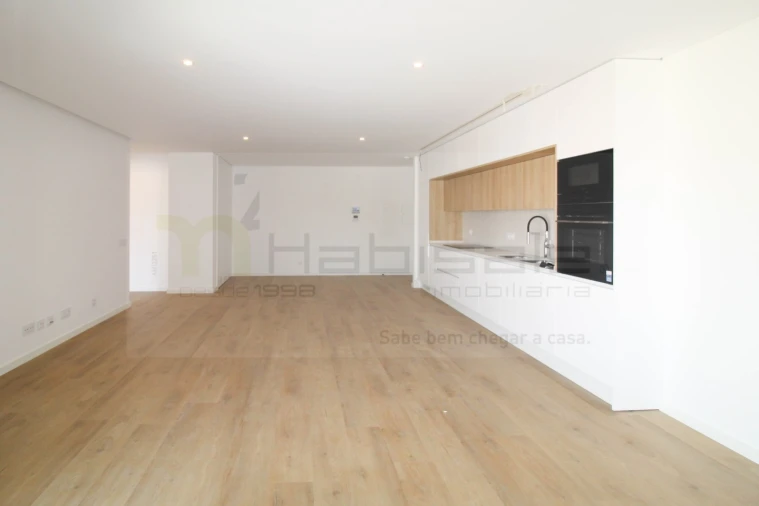 Apartamento T2 para Venda em Costa da Caparica Foto 4