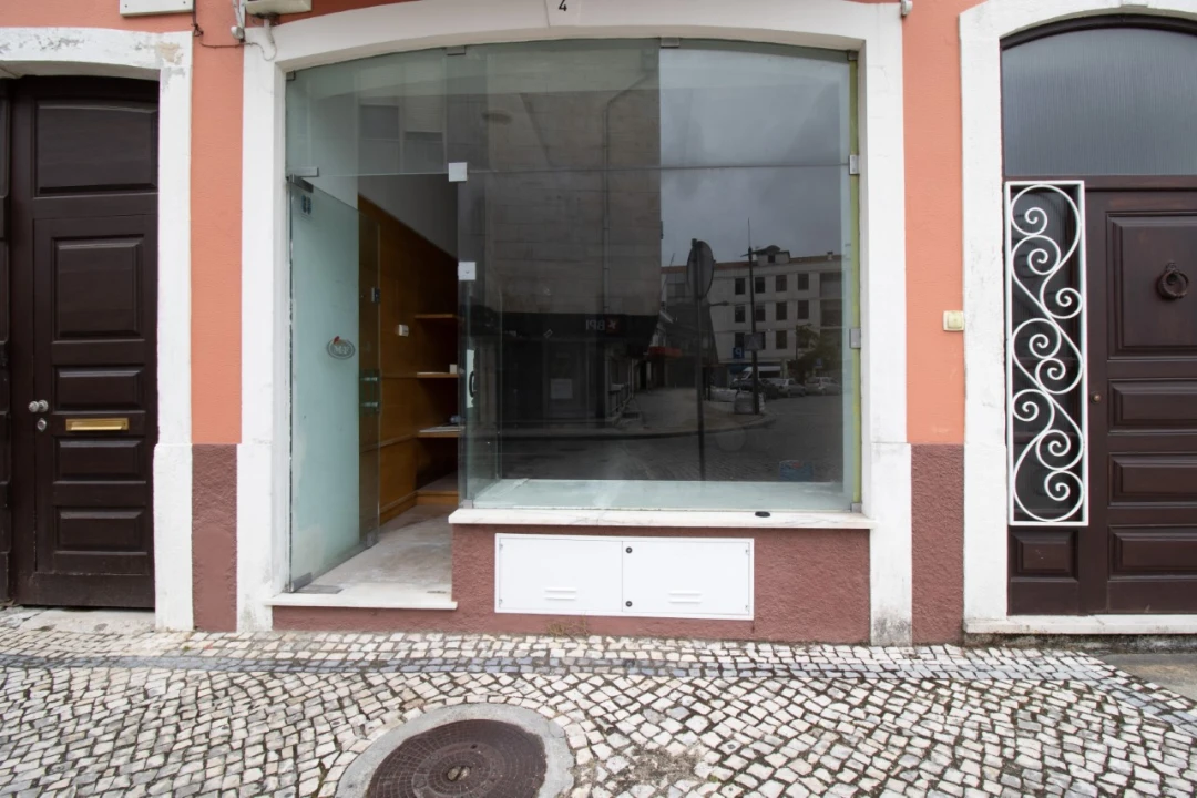 Loja para Arrendamento em Cantanhede e Pocariça Foto 1