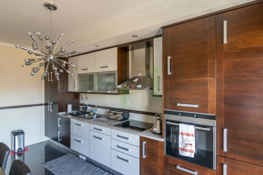 Apartamento T2 para Arrendamento em São Pedro Foto 5