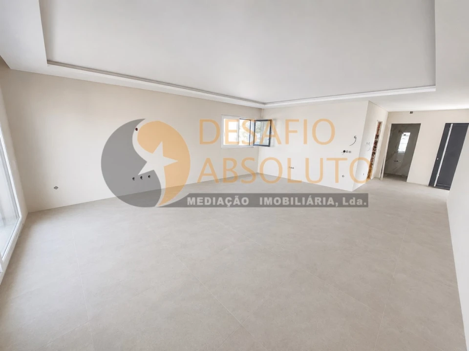 Moradia T4 para Venda em Azeitão (São Lourenço e São Simão) Foto 4
