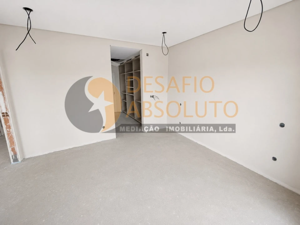 Moradia T4 para Venda em Azeitão (São Lourenço e São Simão) Foto 18